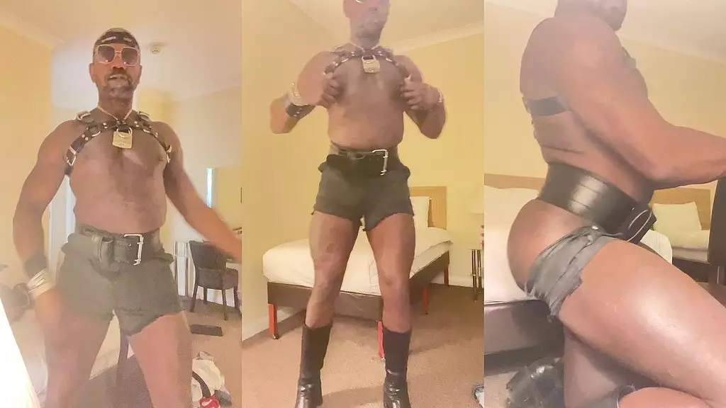 дом большая задница противные мускулы переключаются на показ распутной задницы