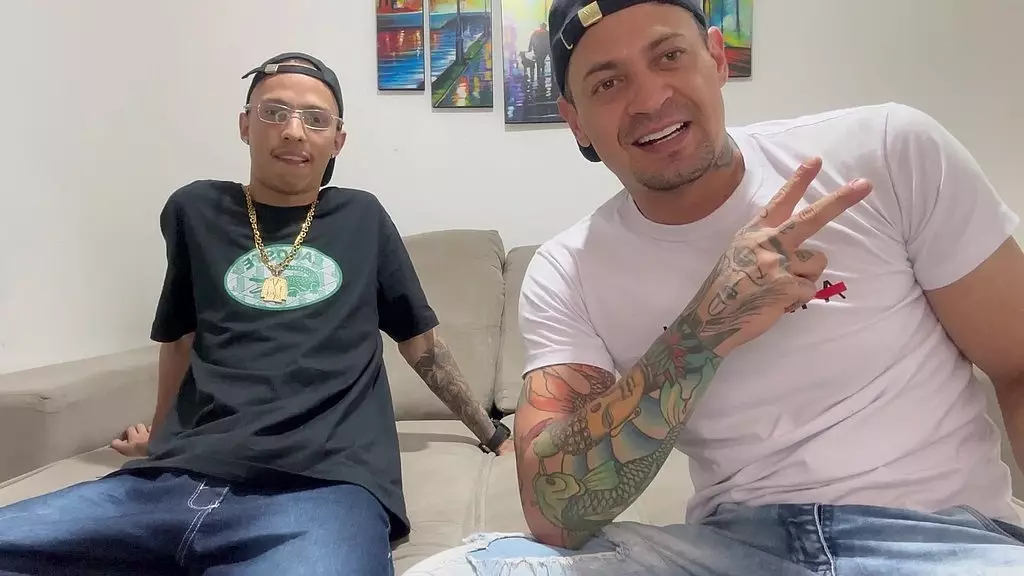 brotheragem com meu amigo dotado