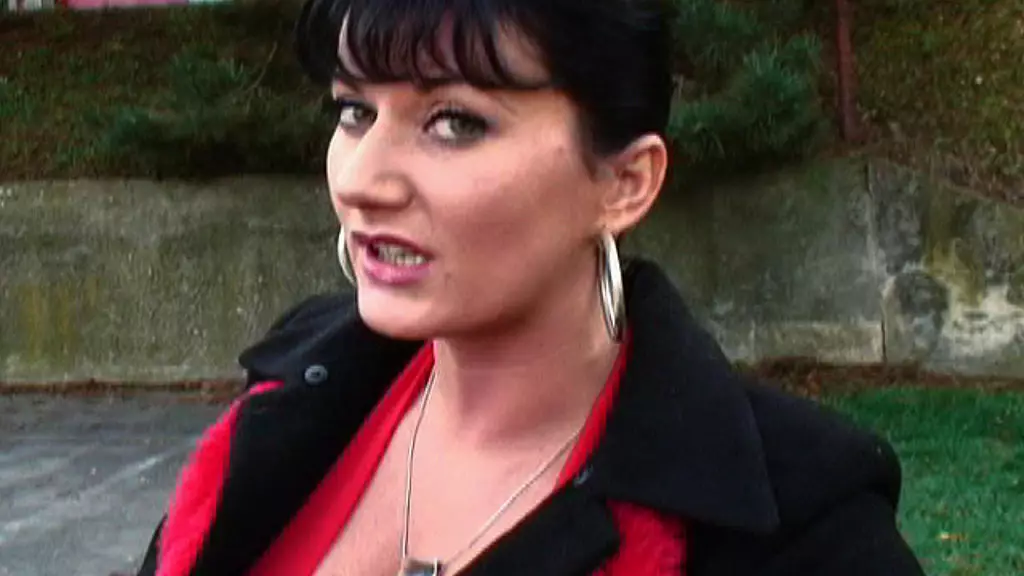 Роберт трахнул своего будущего домовладельца