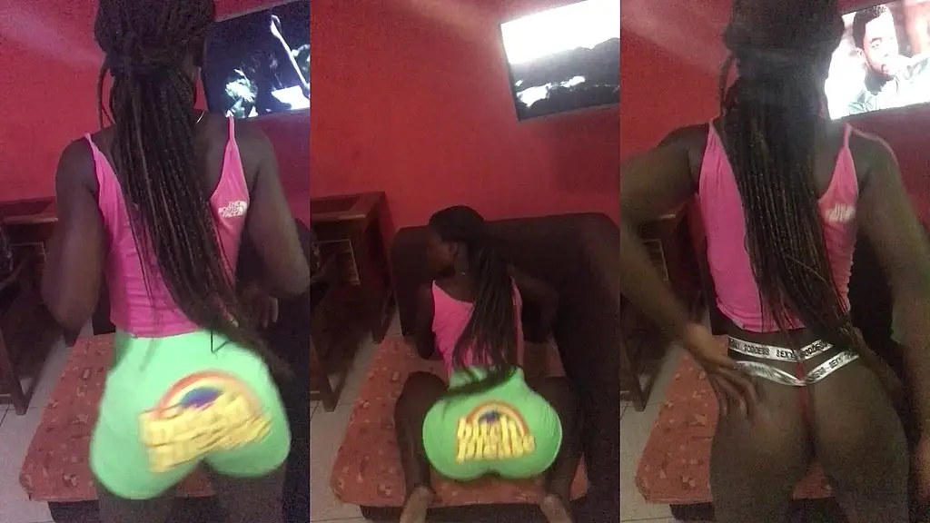 crazybitch twerking hard for a customer before inserting an analplug