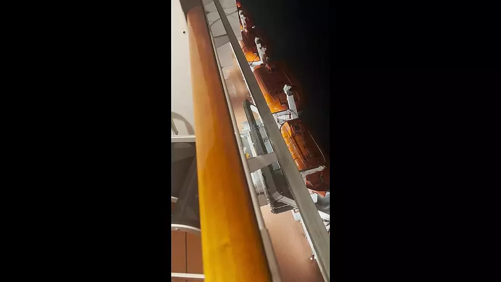 dei o rabo dentro do cruzeiro - continua no red - max dotado sp