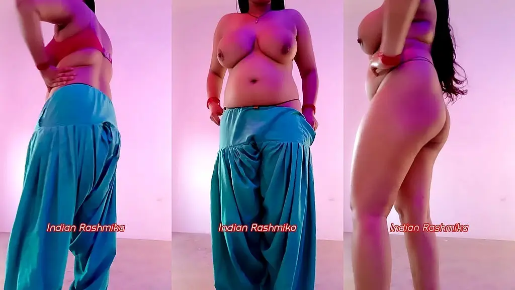 18 year indian girl video leaked while she is showing her sexy body to her boyfriend on video call