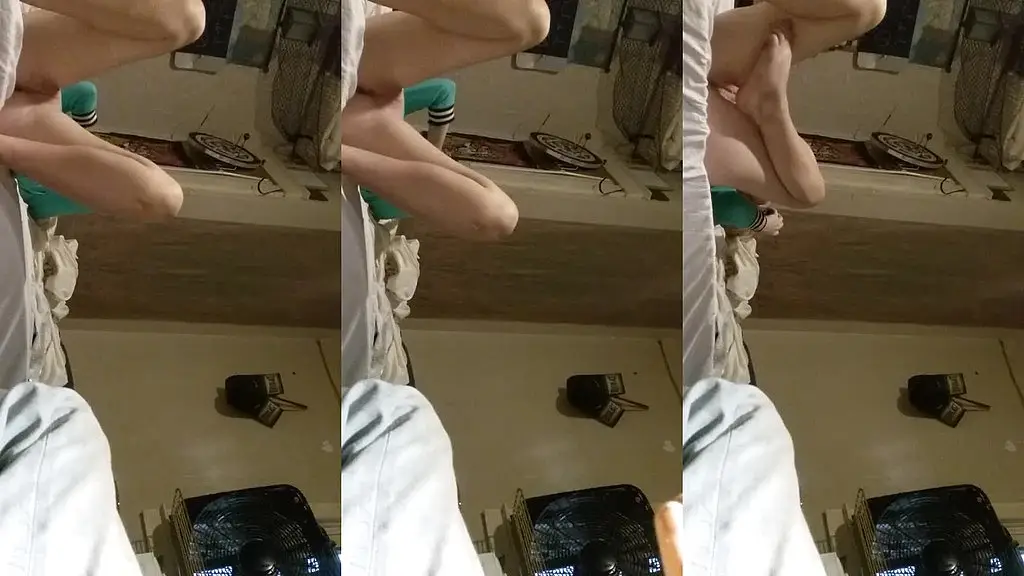 my 18yo $tep $is accidentally showed her pussy