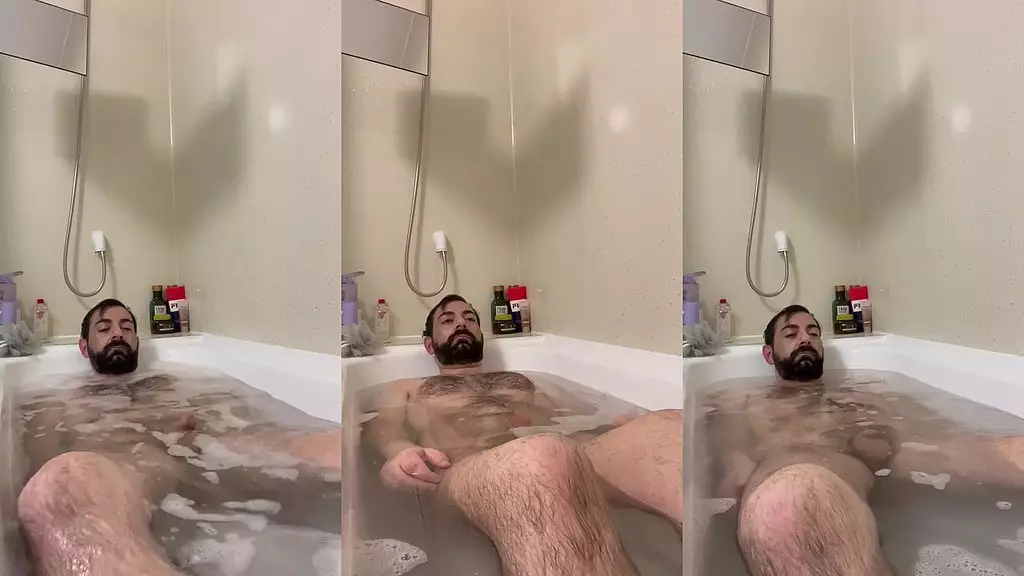 leocharmed - bath pilot