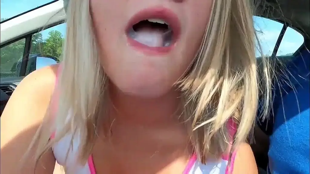 old man picks up cheerleading teen at the public park and gets head