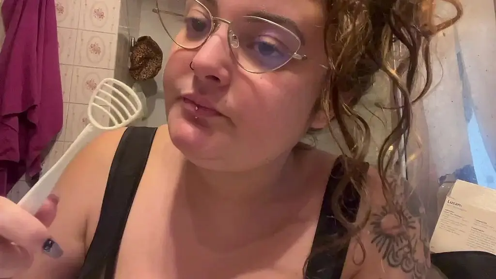 great teeth brushing kitty with cough