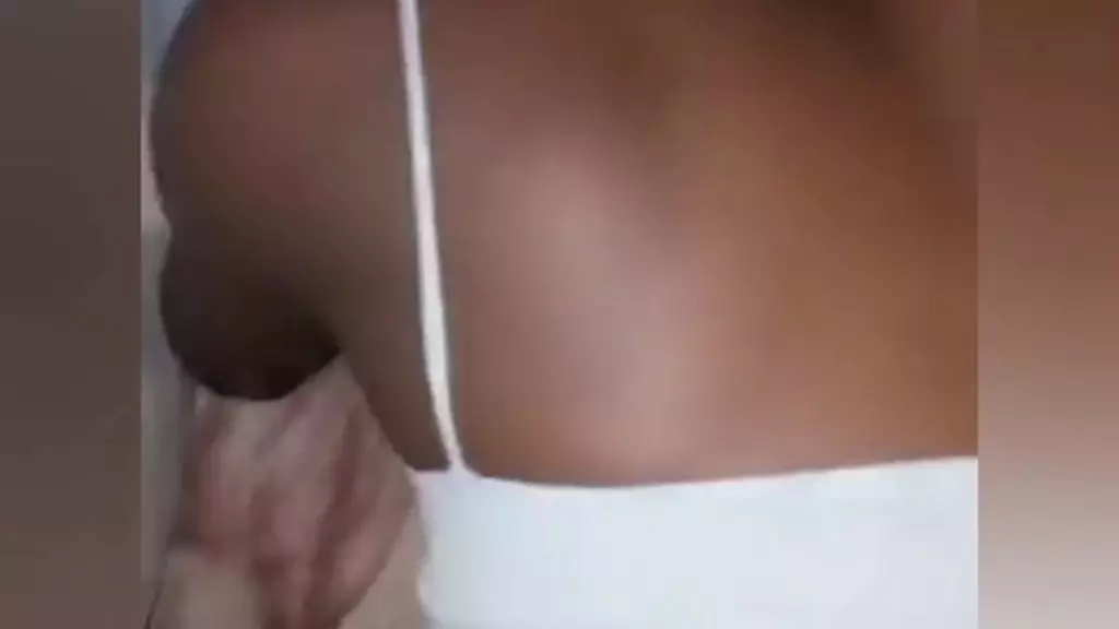 секс от первого лица с моей похотливой эбони подружкой часть 1