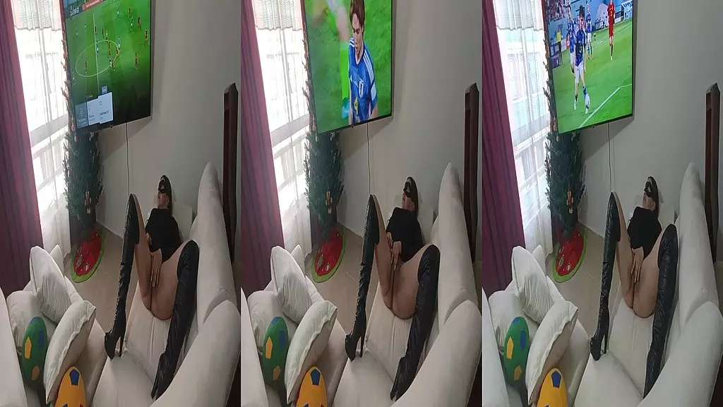 mi primamastra se heatta viendo el partido de espana vs japon le encanta tocarse la concha y culo 4