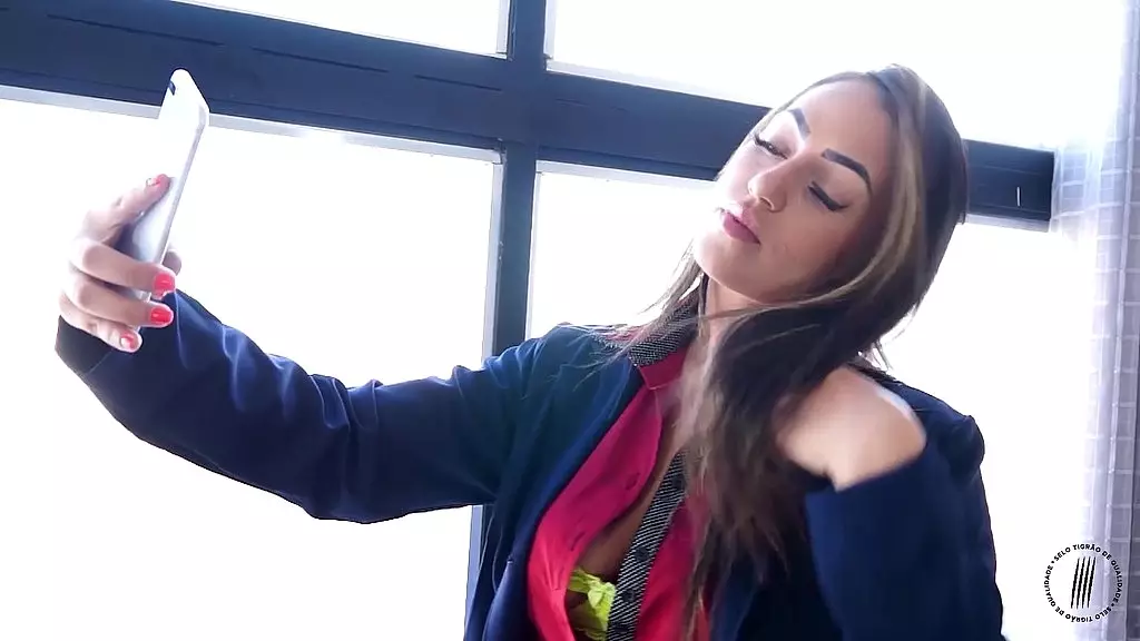 Стелла знакомится с секс-моделями 3