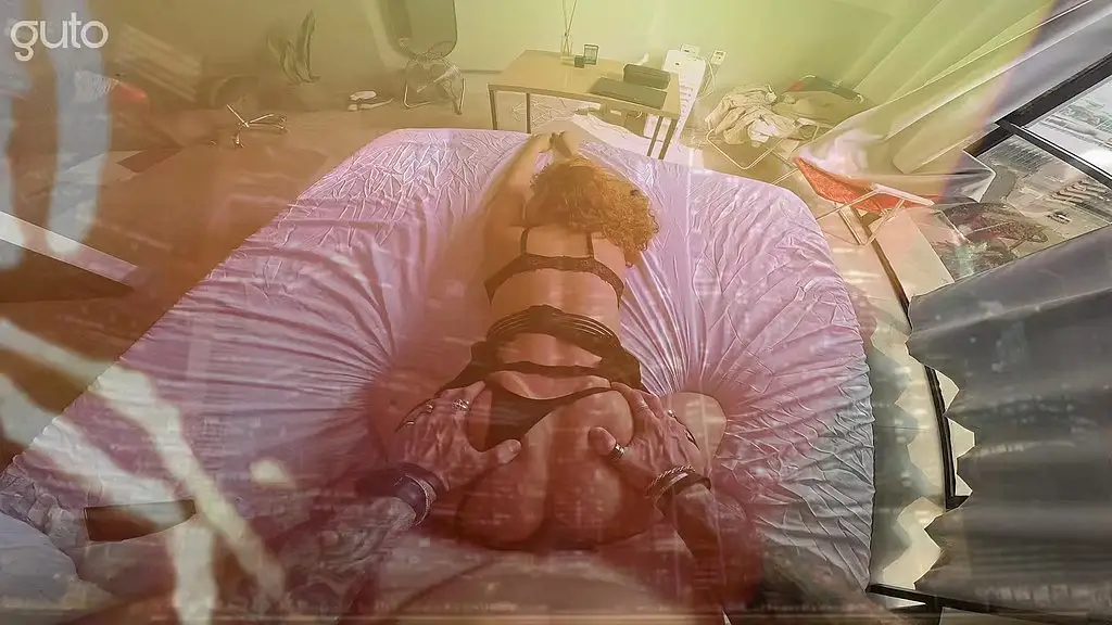 посмотрите на размер задницы Исы! черт возьми!