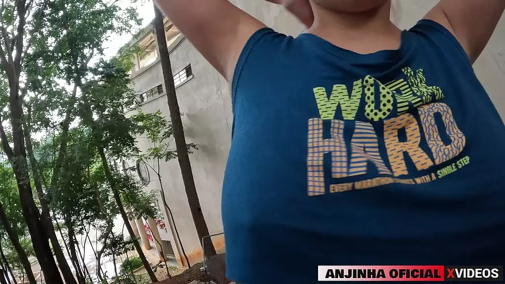 ele me fez gozar no meio da rua ao lado do estadio do pacaembu - binho ted - mirella mansur