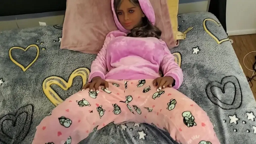 возбужденные куклы-шаблоны (часть 1/4) - ты трахнешь меня сегодня вечером, папочка?