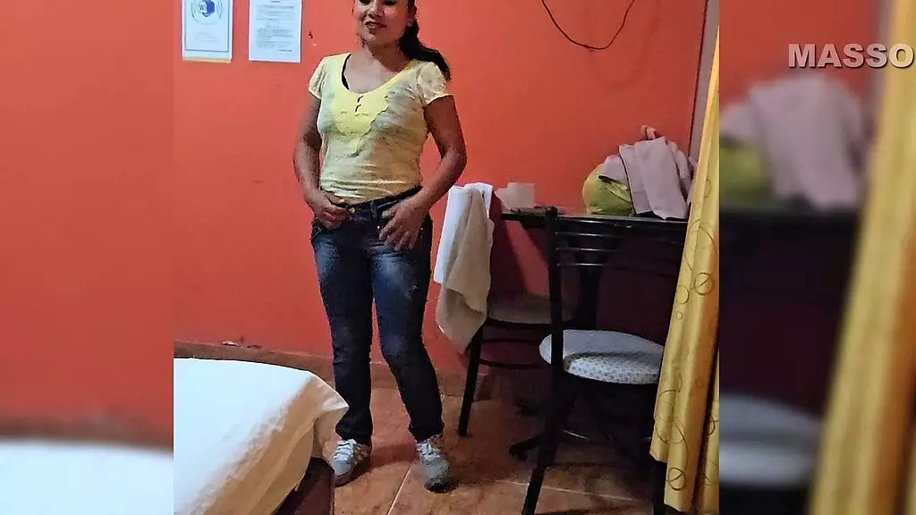 saliendo de comprar встречает una mujer cachonda y follamos duro hasta que la llene de corrida - ojala que su esposo no se entere!