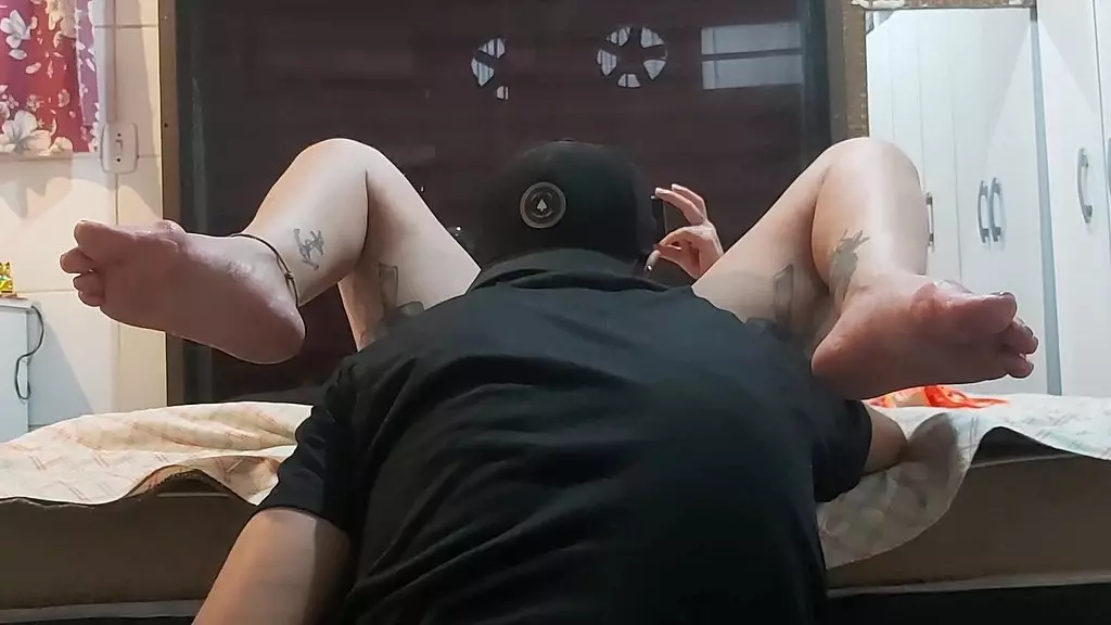 латиноамериканец делает меня счастливым, и я понимаю, что это фантастическое зрелище