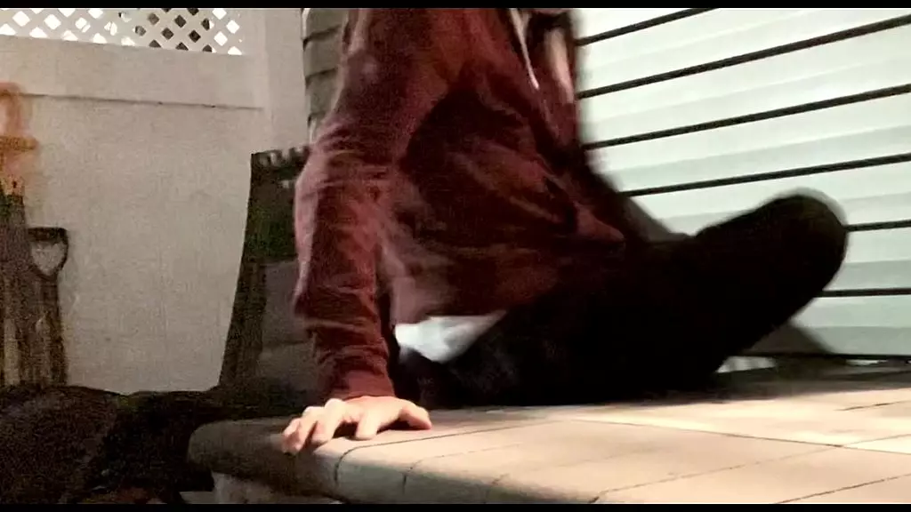 растяжка таза и ягодиц массажными шариками снаружи без кожи