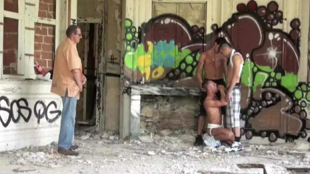 групповуха в парке для круизов