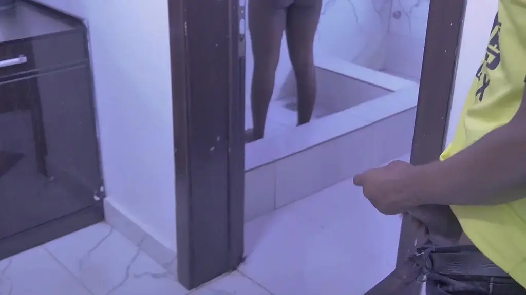 a horny step brother saw her showering, he masturbated and goes to fuck her with his big cock