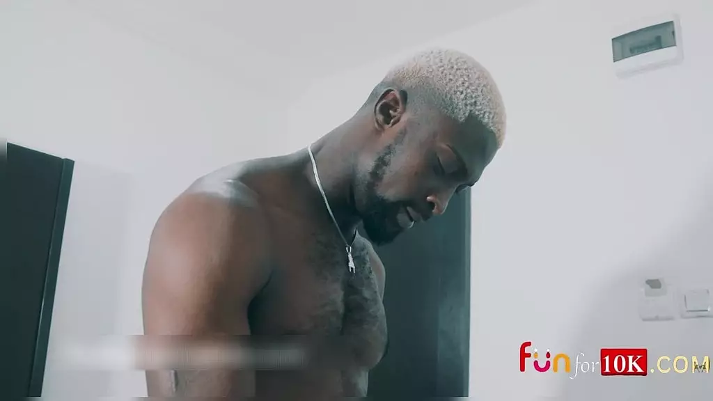 они встретились в баре, а потом трахнулись