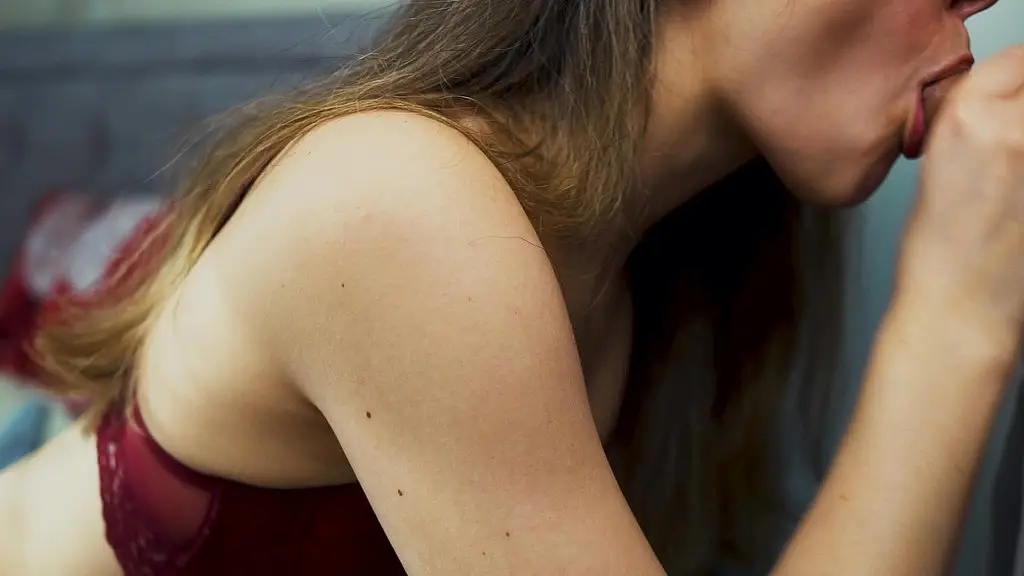 my wife gives me a quick blowjob after work with cum in mouth.