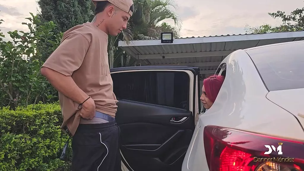 трахаю жену моего лучшего друга в машине - Даннер Мендес и Кэилен Гарсия