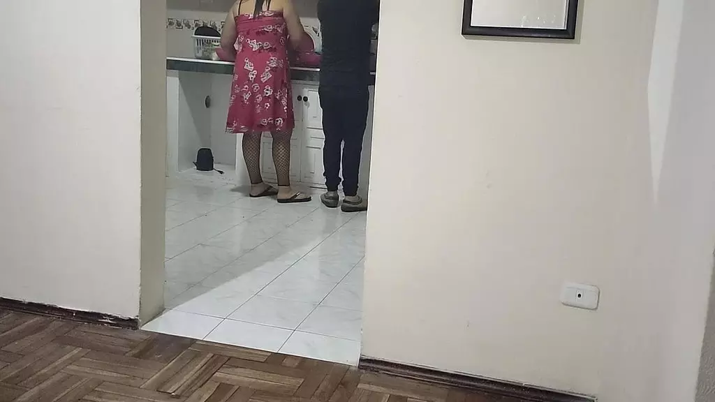 el mejor amigo de mi esposa le viene a visitor y no puedo evitar Понерле лос куэрно с лучшим другом, который был в гостях, но мне понравилось, как я, ло хасе, что я здесь