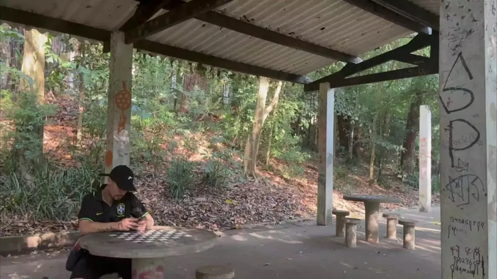 topei um amigo na praca e ele me chamou pra ir pra casa dele curtir - completo
