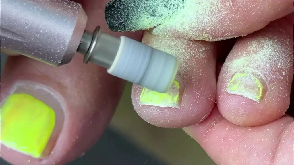 рутина ухода за ногами