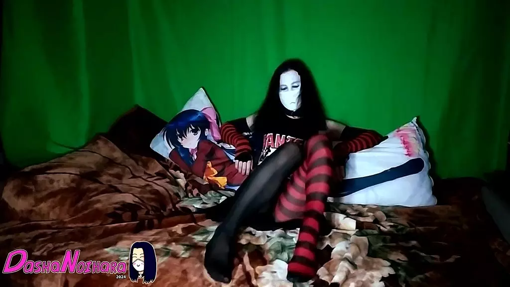 Дашанойхара № 15 — расслабление в платье Pantera и колготках в полоску