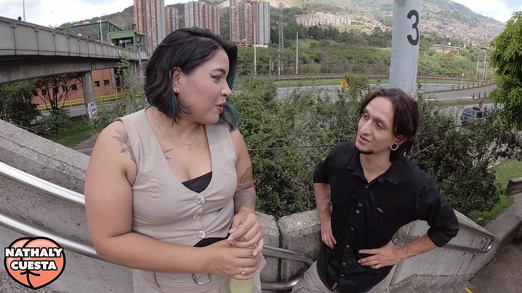 agente me convence de grabar porno con el