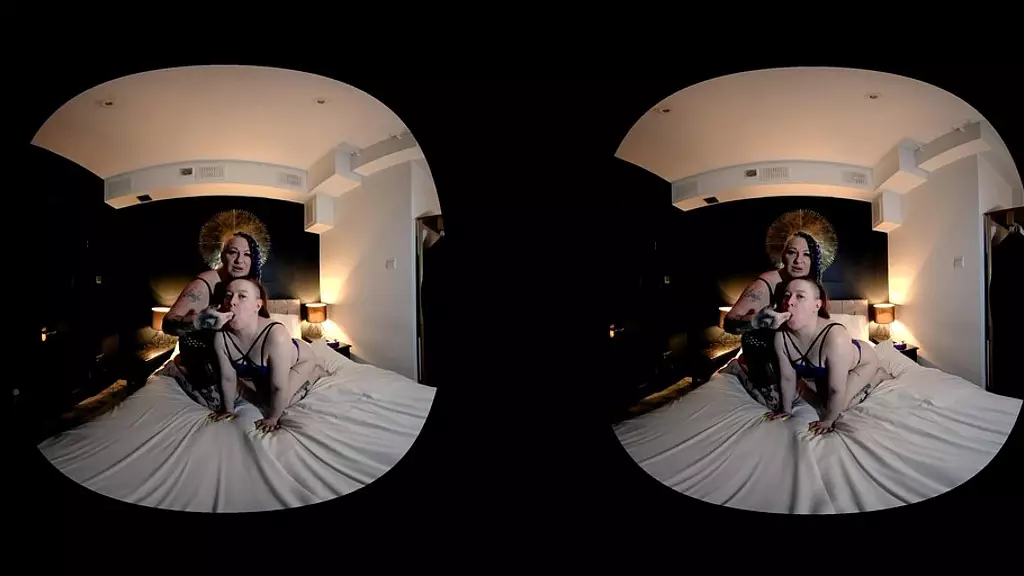 Ливи Блейн обучает Руби Ликс рогоносцу