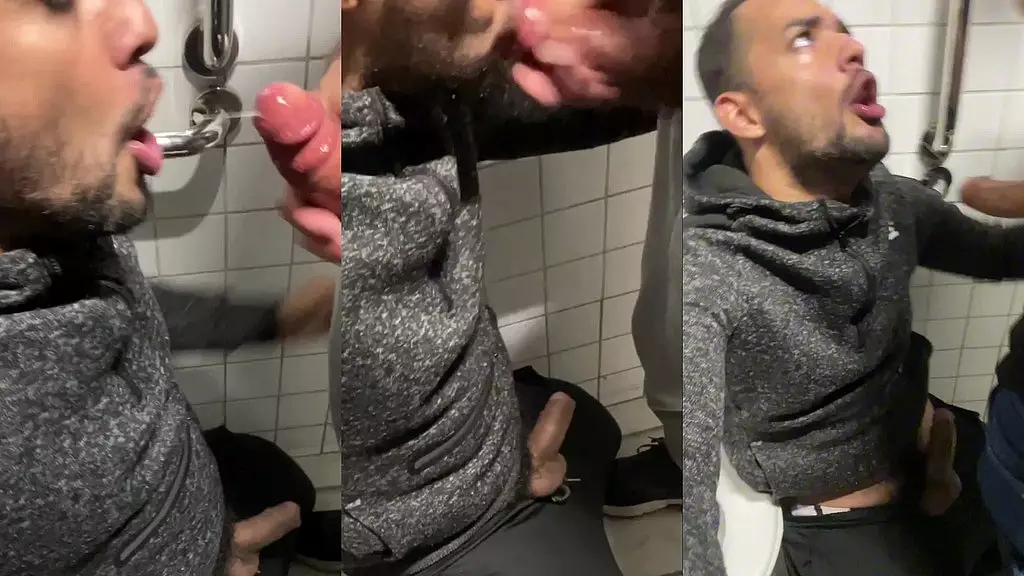gay engole duas rolas no Banheiro publico ate receber leite na cara