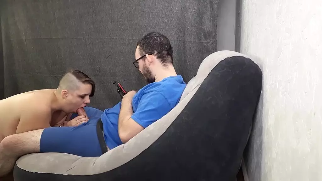 покорная кошечка - часть 2 - вид сбоку