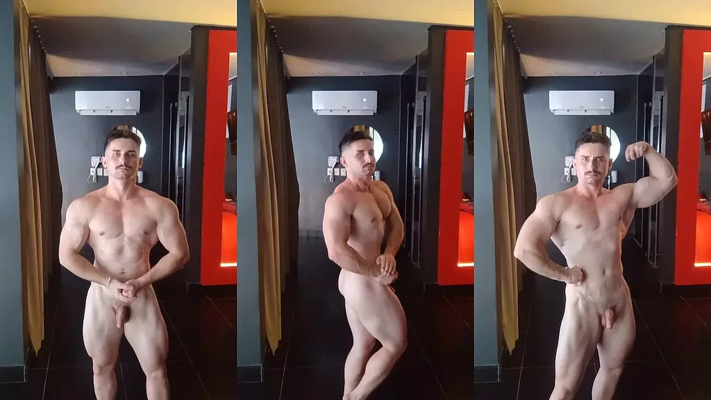 saymonfitness показывает свои мускулистые торнадо