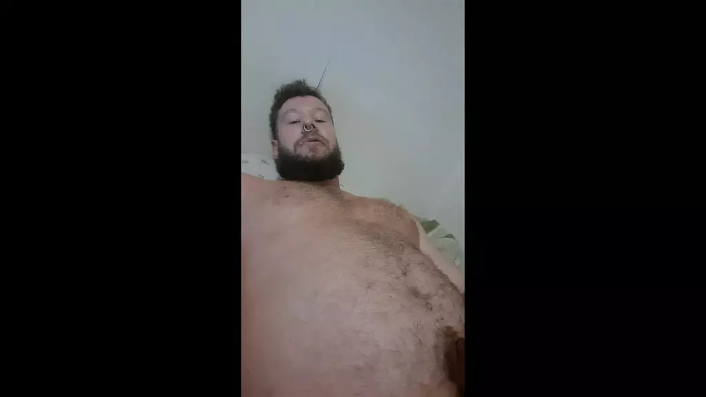 очень грязные разговоры русского волосатого мужчины и большой кончил на волосатое тело