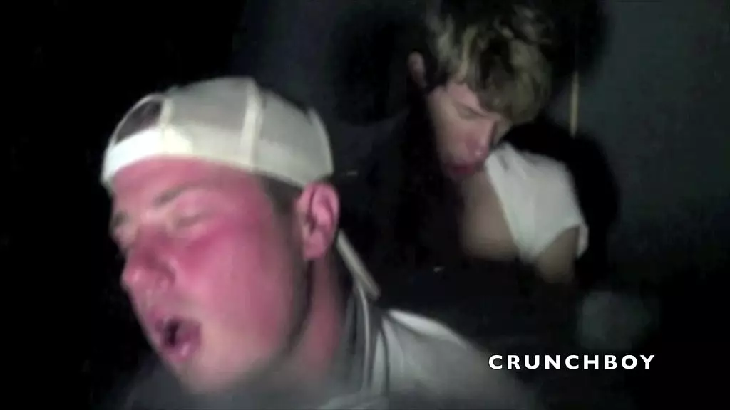 Джейсона трахнул огромный член Адриана