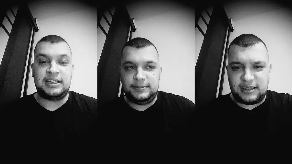 am sunat la fete sa le inreb cat costa sa le impusc maimuta