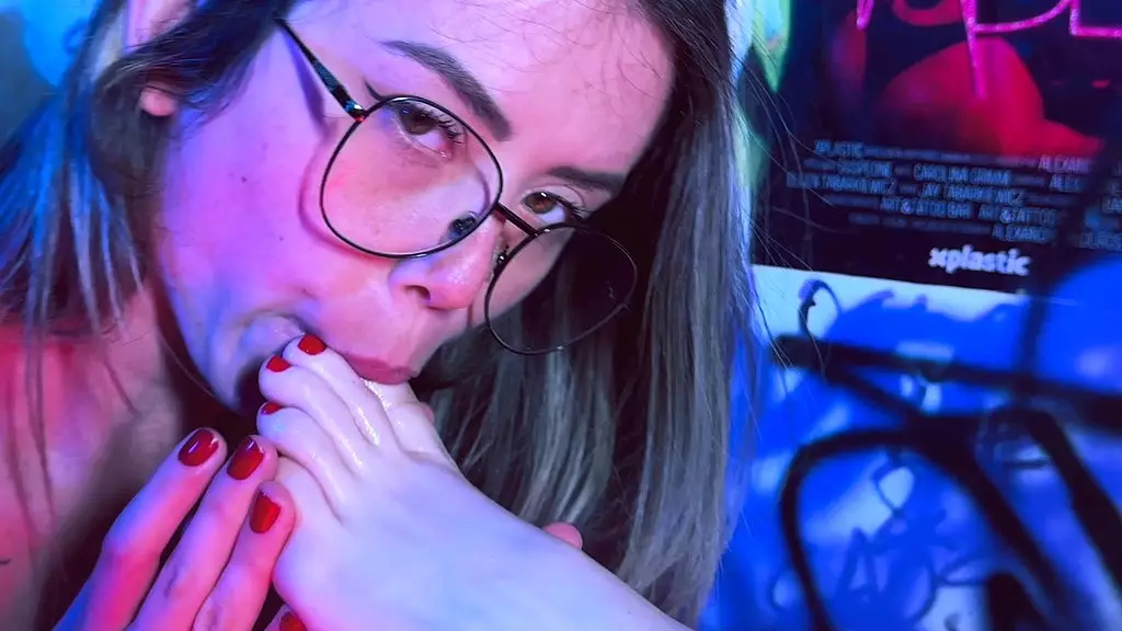 ты можешь быть моим любителем ног?