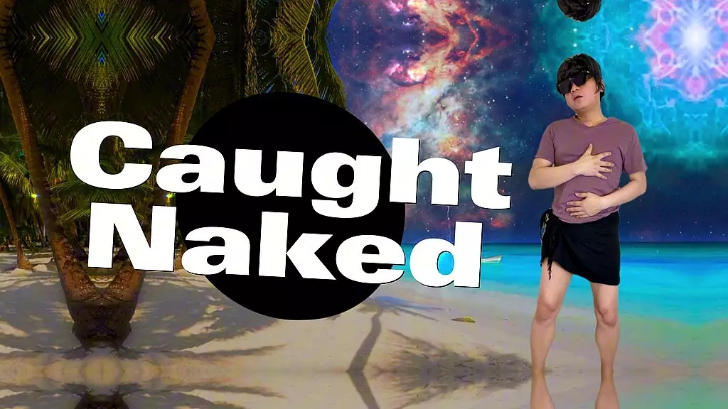 гость мужского пола был пойман хозяином снимаемой комнаты, когда он гулял обнаженным по улице вдоль дороги