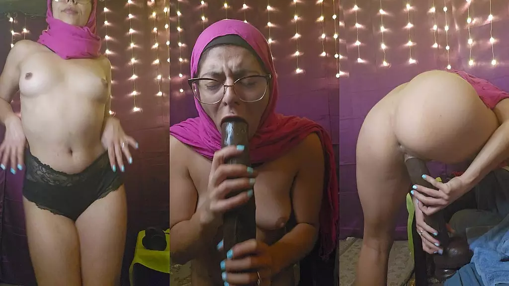 Стриптиз и трах с массивным 16,5-дюймовым дилдо с BBC mia niqab