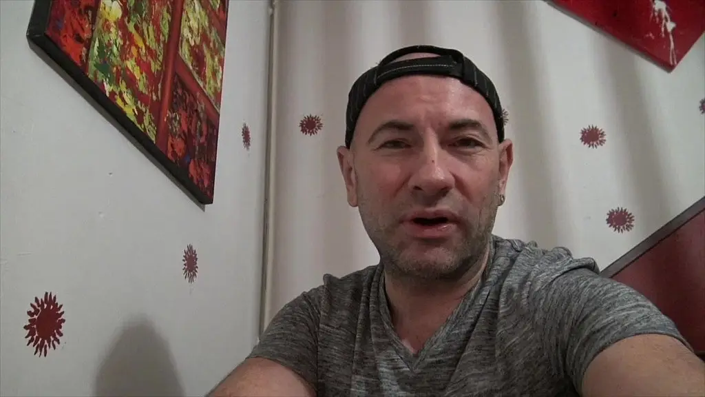 2377 young discret straight fucked by enzo rimnez