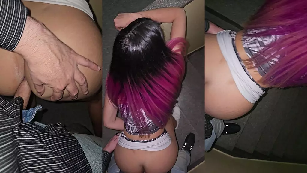 el vecino me follan en la escalera frente de su casa