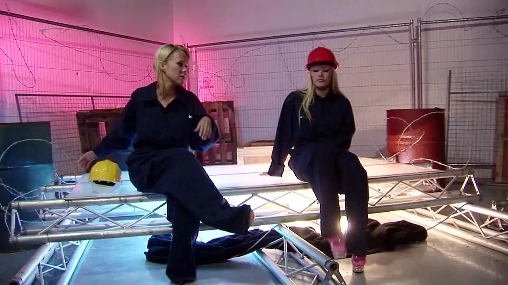 Кэт Ли и Кит Ли по очереди получают двойное проникновение