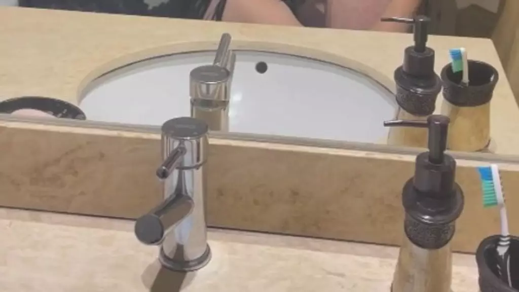 ми бывшая мне сказала, что я вижу, и она сказала, что я пописала голову