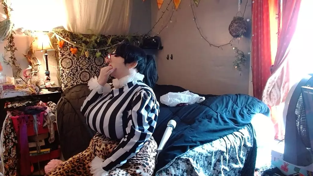 резиновая кукла курит и использует волшебную палочку, подборка