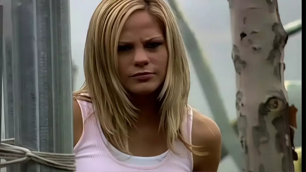 В ролях: Стефани Кейн;Руби Райдер;Бриттни Скай;Бен Инглиш;Ариэлла Феррера;Сет Гэмбл