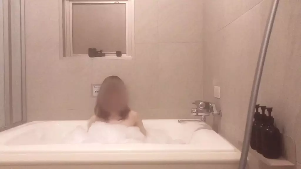 смешанное купание в пенной ванне