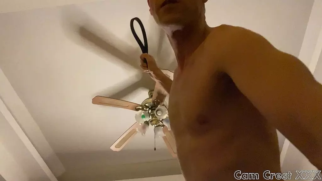 отчим наказывает твою киску