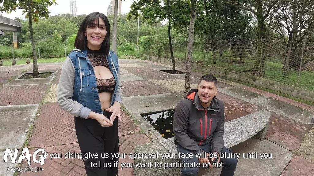 вербуем парня-бродягу с близлежащей станции метро