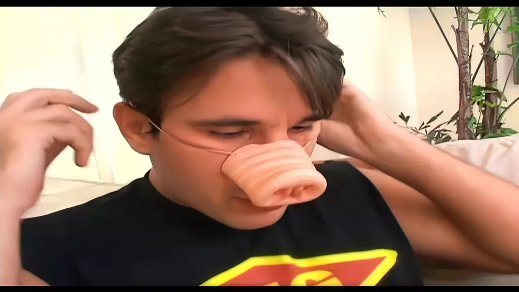 у евы синн очень жуткий отчим