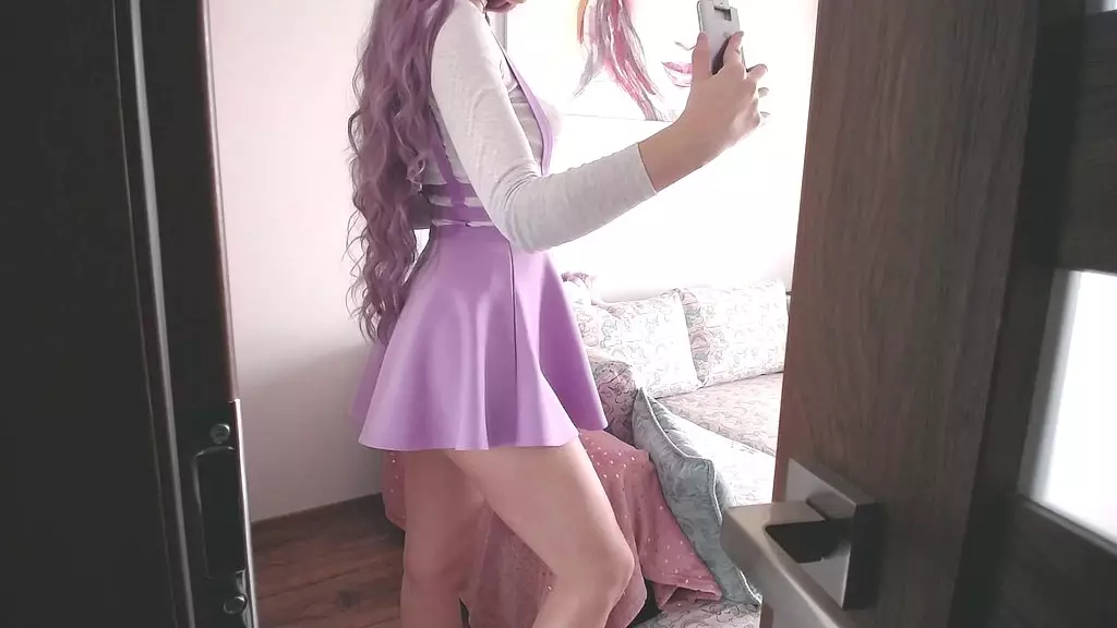 твоя сводная сестра любит, когда ты шпионишь - сквирт x5